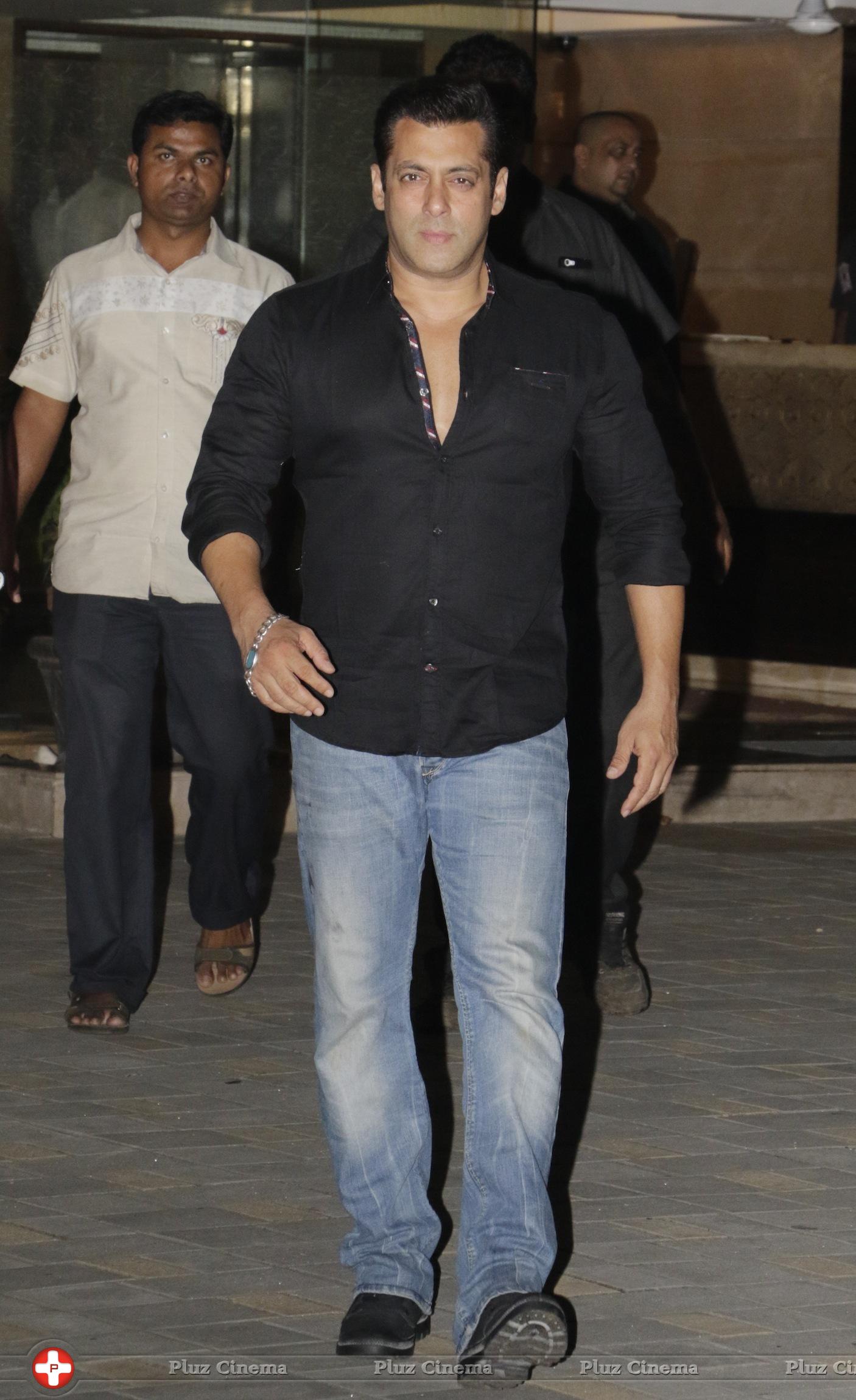 Salman Khan - Bollywood celebs attended Arpita Khan Sharma's birthday bash photos | Picture 1084050