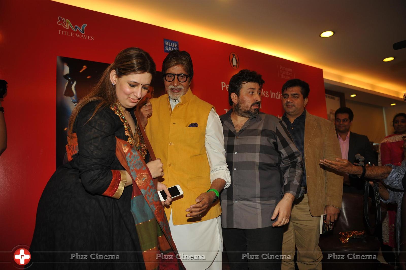 Amitabh Bachchan - Amitabh Bachchan launches Shadab Amjad Khan's book Murder in Bollywood Photos | Picture 1062739