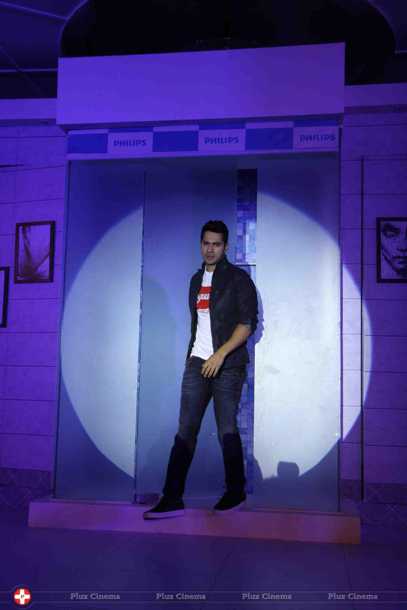 Philips India announces Varun Dhawan as their new brand ambassador pics | Picture 1062579