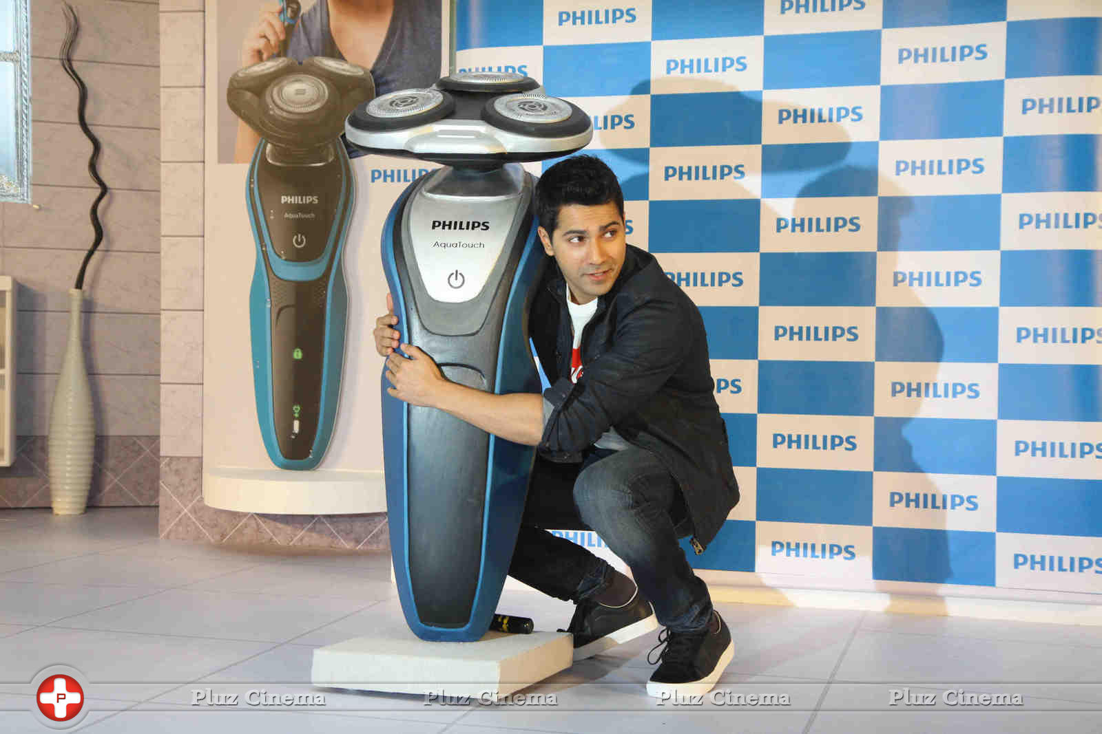 Philips India announces Varun Dhawan as their new brand ambassador pics | Picture 1062584