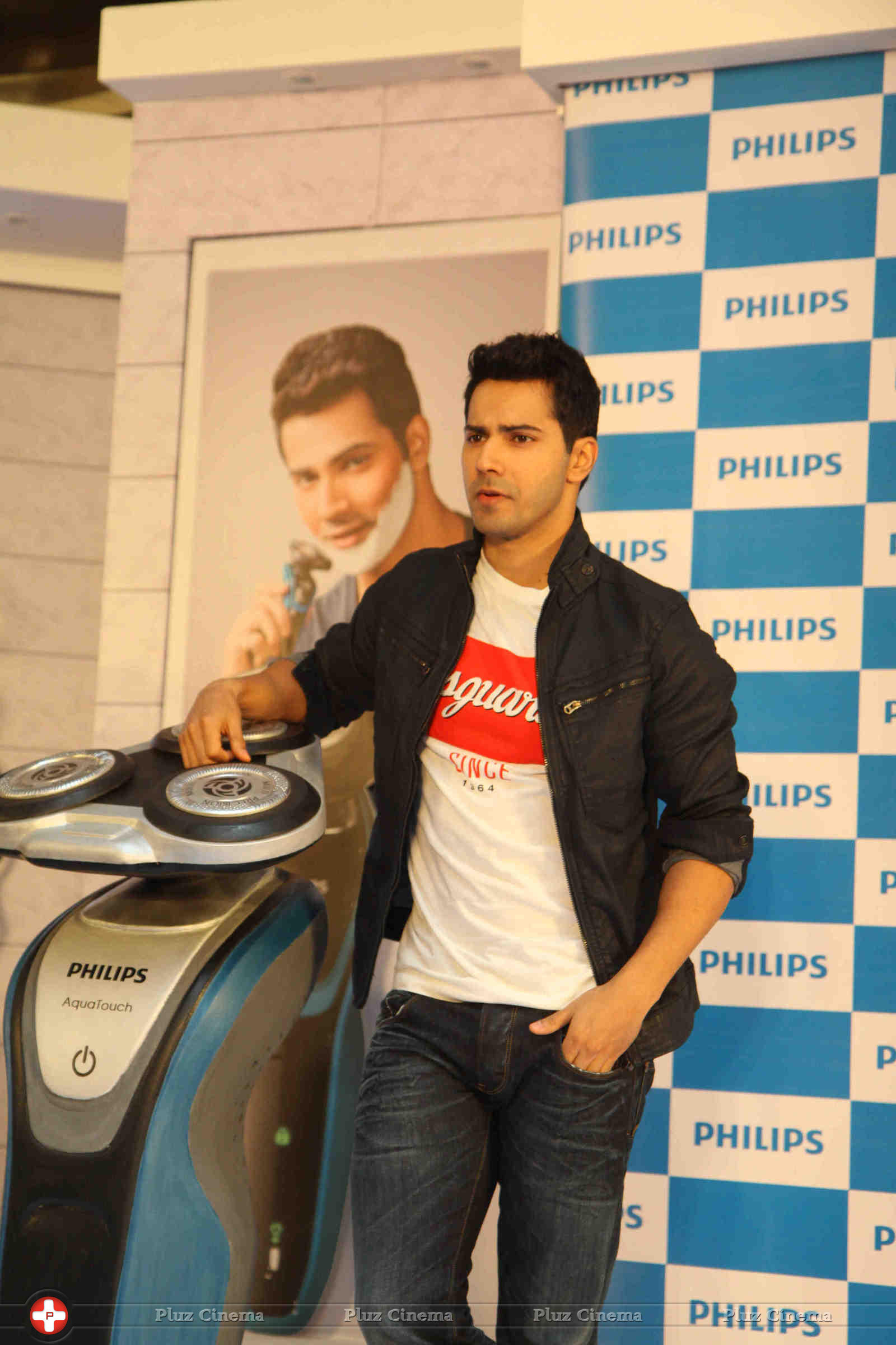 Philips India announces Varun Dhawan as their new brand ambassador pics | Picture 1062607