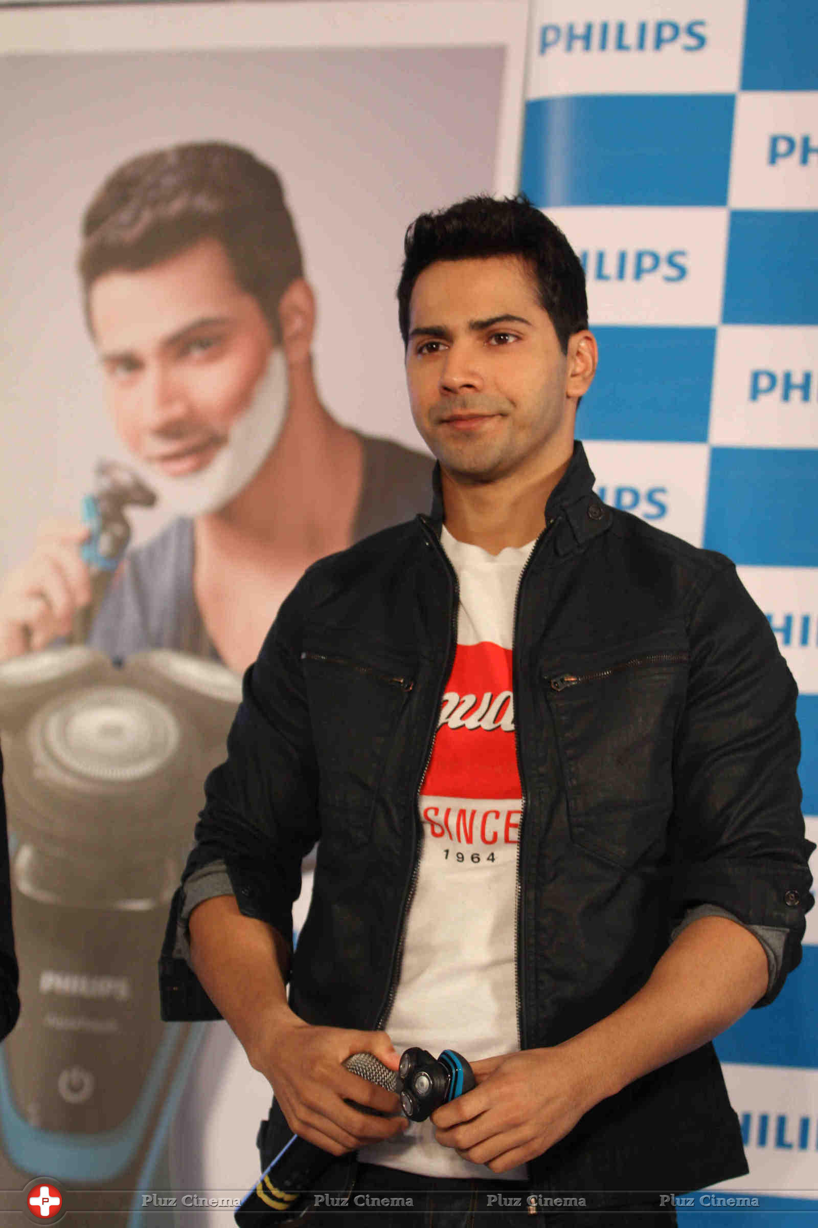 Philips India announces Varun Dhawan as their new brand ambassador pics | Picture 1062631