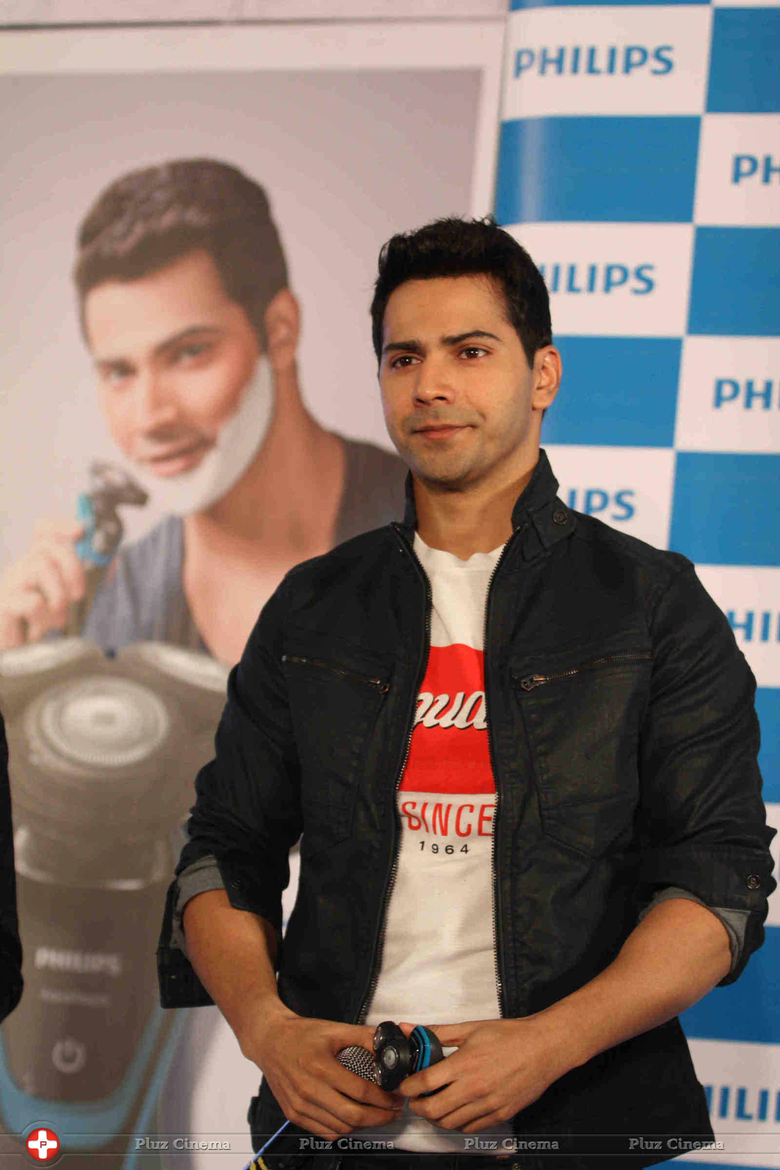 Philips India announces Varun Dhawan as their new brand ambassador pics | Picture 1062632