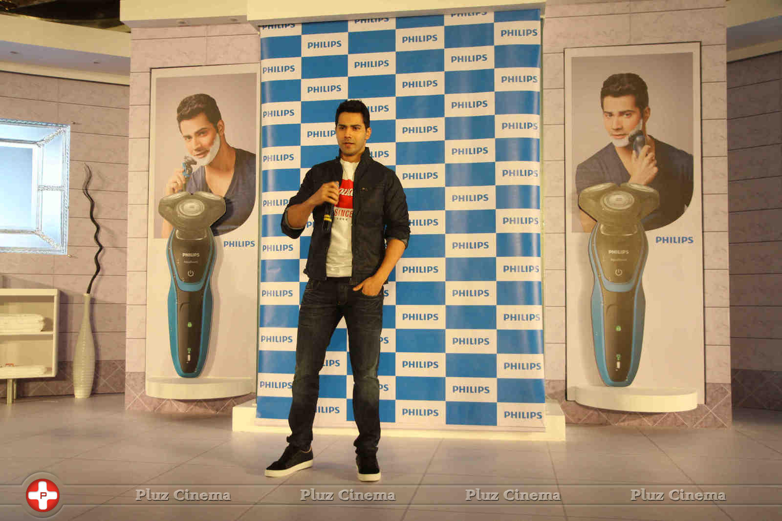 Philips India announces Varun Dhawan as their new brand ambassador pics | Picture 1062655