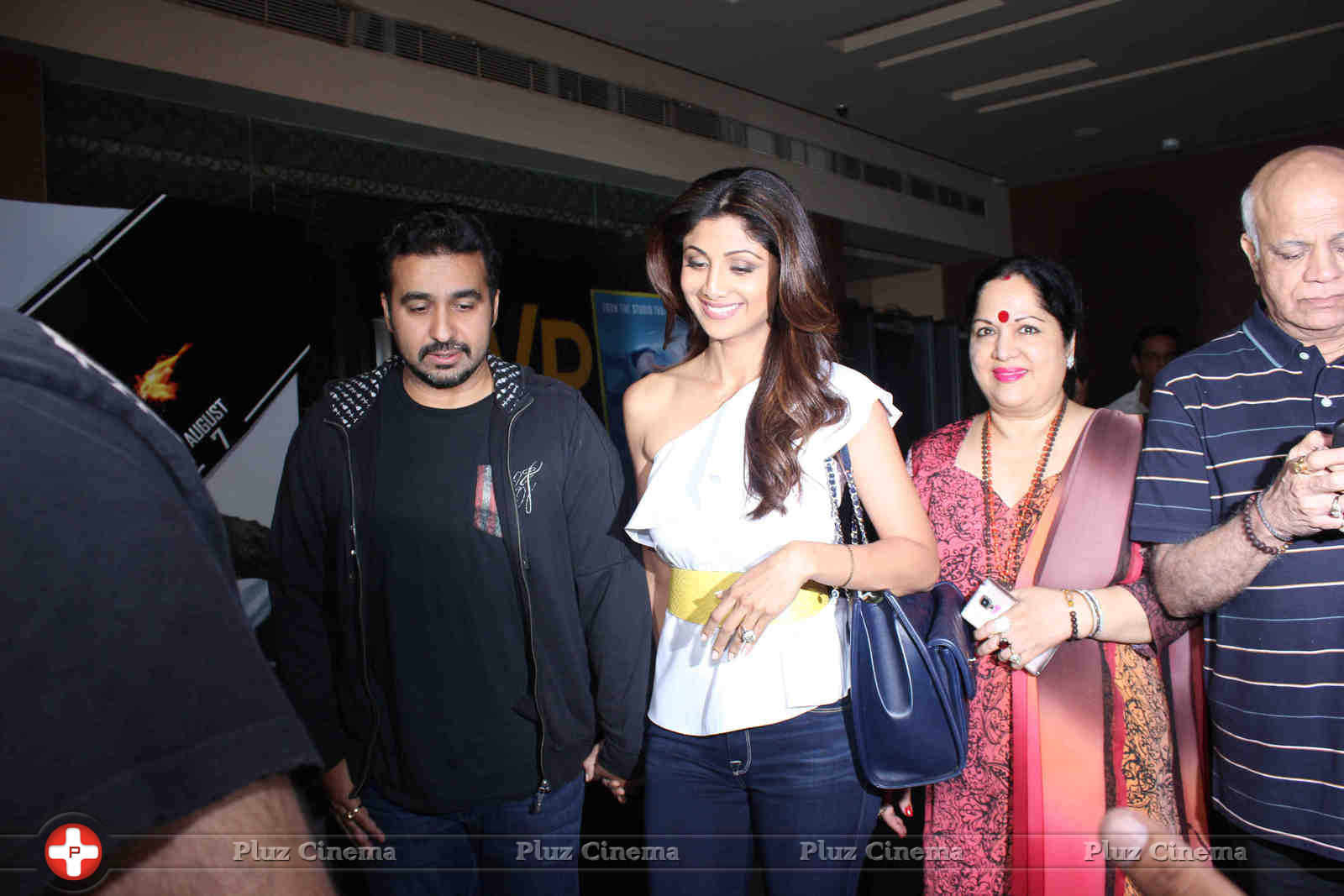 Shilpa Shetty - Bollywood Celebs attend Salman Khan hosted Bajrangi Bhaijaan special screening pics | Picture 1065790
