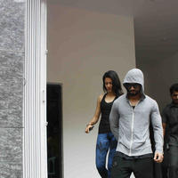 Shahid Kapoor with his wife Mira Rajput spotted outside a gymnasium photos | Picture 1065774