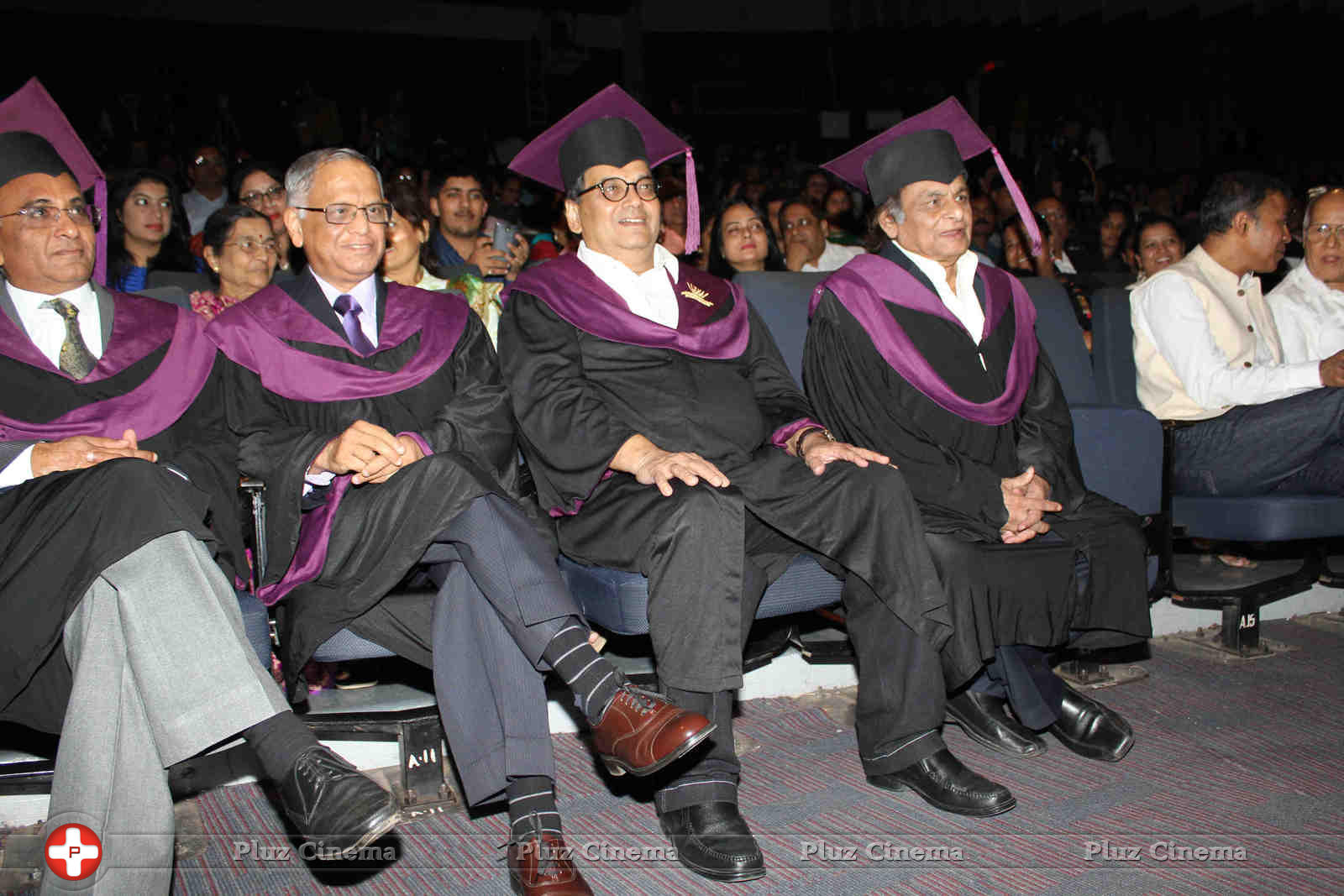 Esha Deol, Zeenat Aman among dignitaries at the convocation ceremony of WWI Photos | Picture 1065871