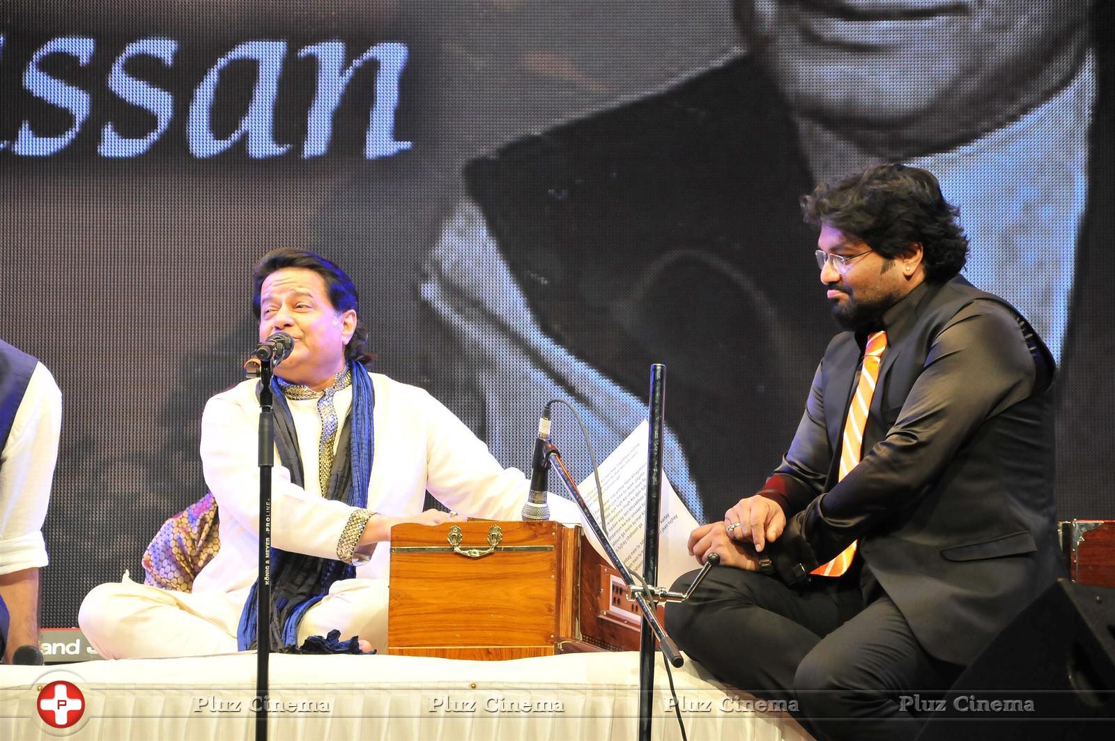 Tribute to Jagjit Singh with musical concert Rehmatein 2 Photos | Picture 1066051