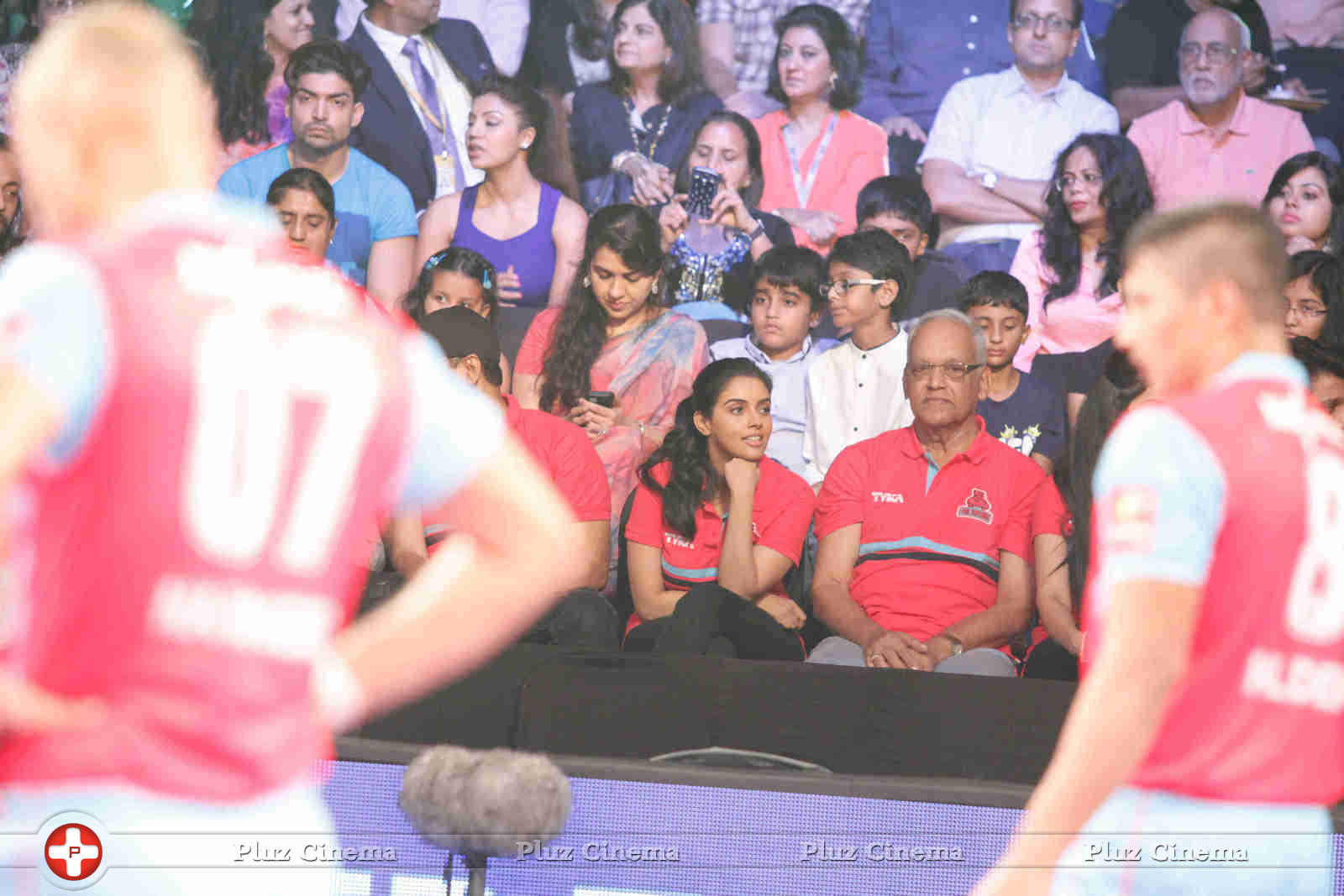 Aishwarya Rai, Aamir, Big B at PKL Match Photos | Picture 1067547