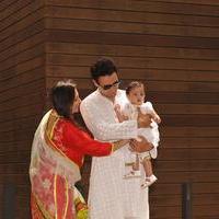 Imran Khan - Imran Khan celebrates Ramzan Eid with his family photos