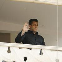 Salman Khan - Salman Khan celebrates Ramzan Eid and film Bajrangi Bhaijaan success photos | Picture 1067576