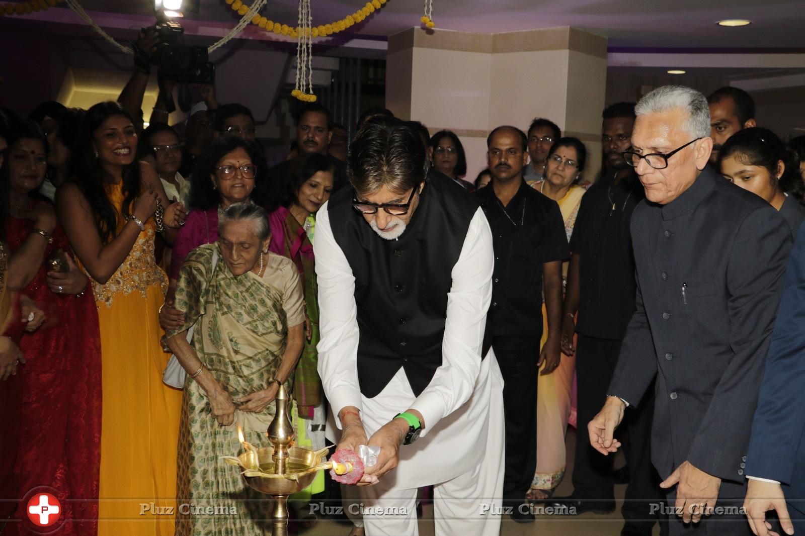 Mr.Amitabh Bachchan inaugurates the Jamnabai Narsee International School Photos | Picture 1078210