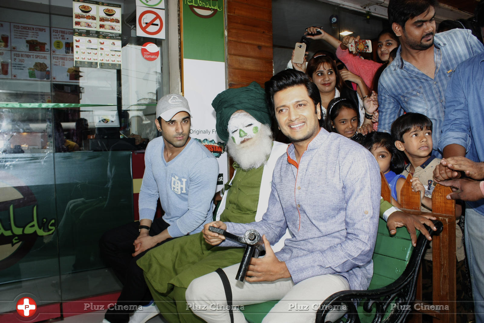 Riteish Deshmukh & Pulkit launch Bangistan's food joint Fc Donalds Photos | Picture 1078184