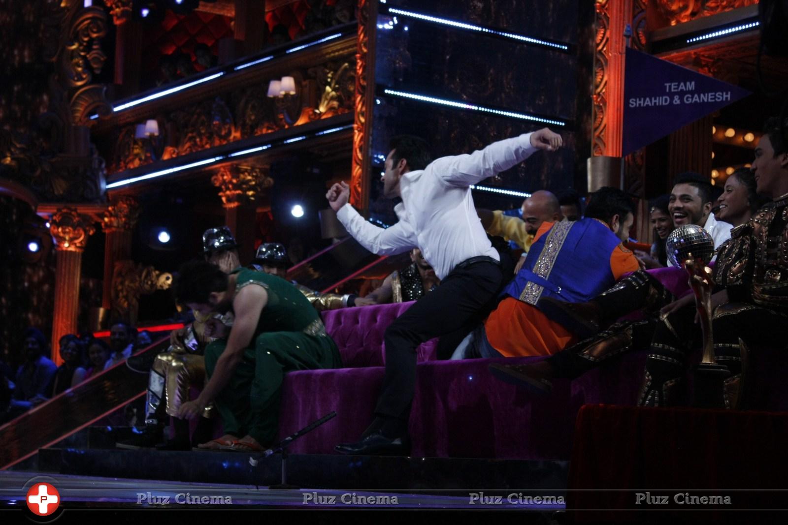 Film Bangistan Promotion On The Set Of Jhalak Reloaded With Judges Photos | Picture 1079431