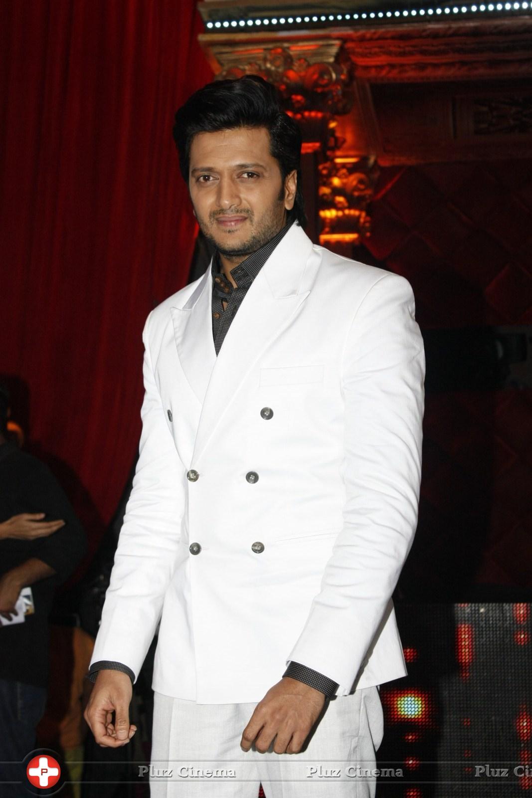 Ritesh Deshmukh - Film Bangistan Promotion On The Set Of Jhalak Reloaded With Judges Photos | Picture 1079445