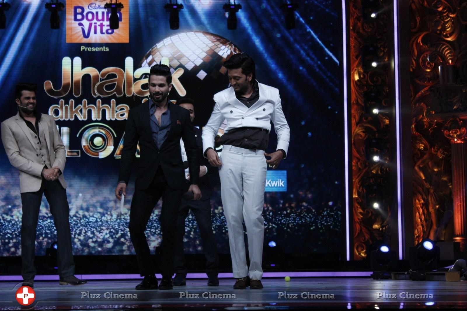 Film Bangistan Promotion On The Set Of Jhalak Reloaded With Judges Photos | Picture 1079550