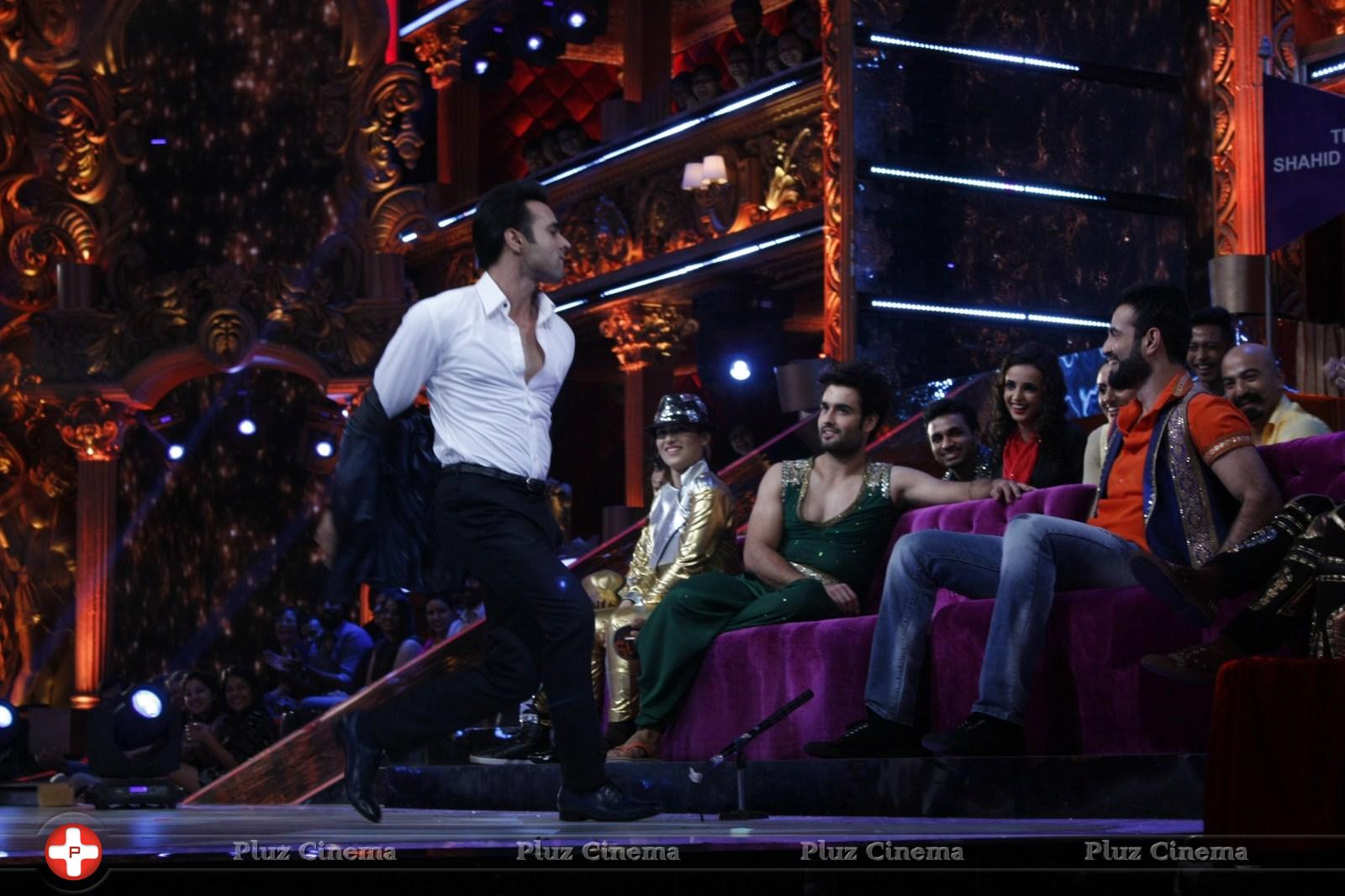Film Bangistan Promotion On The Set Of Jhalak Reloaded With Judges Photos | Picture 1079554