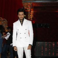 Ritesh Deshmukh - Film Bangistan Promotion On The Set Of Jhalak Reloaded With Judges Photos | Picture 1079443