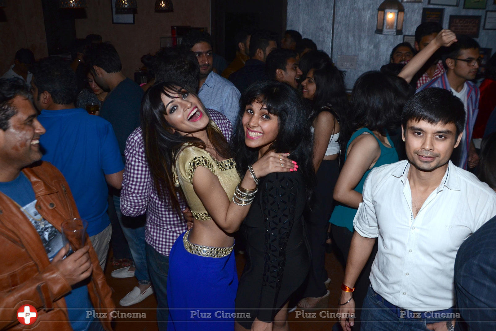 Shilpi Sharma celebrates her Birthday in Mumbai Photos | Picture 979208
