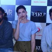 Big B, Deepika Padukone, Irrfan at film Piku Trailer Launch Photos | Picture 1001545