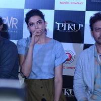 Big B, Deepika Padukone, Irrfan at film Piku Trailer Launch Photos | Picture 1001546