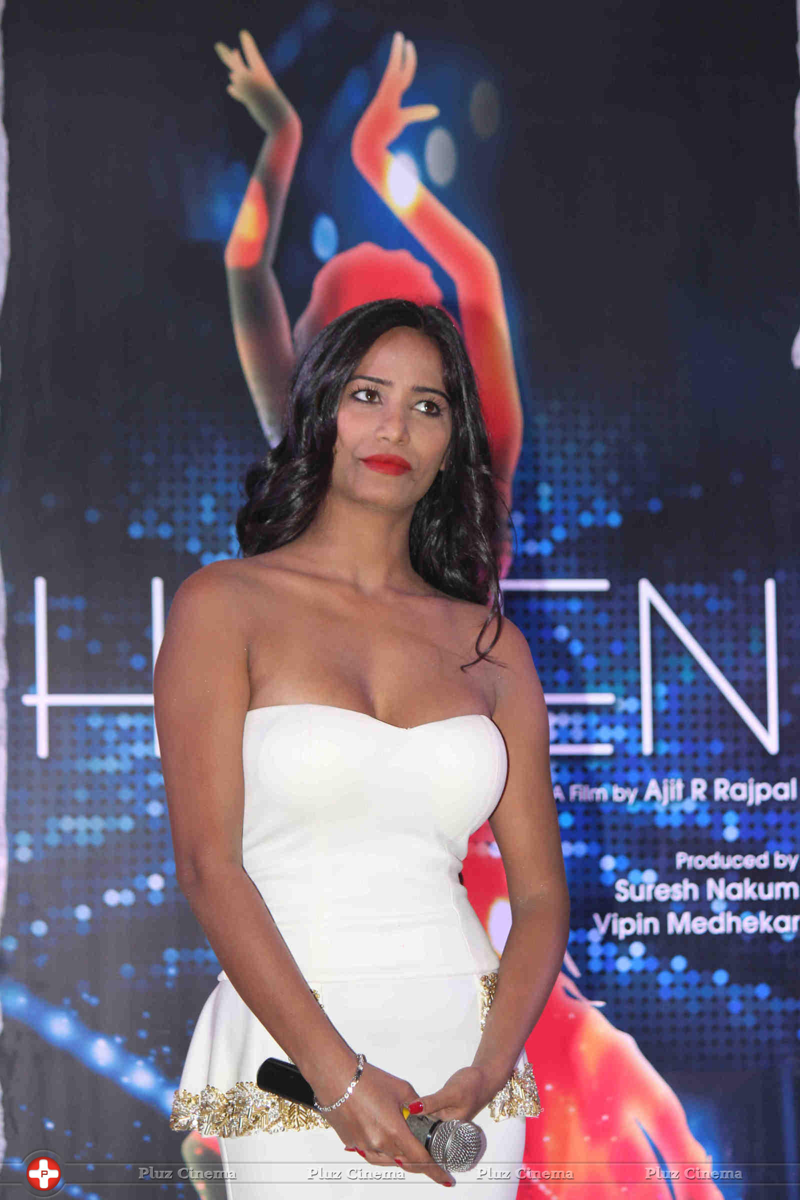 Poonam Pandey - Poonam Pandey launches poster of her film Helen Photos | Picture 1001879
