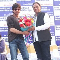 Mark The Beautification Of Band Stand Bandra By Shah Rukh Khan Photos | Picture 1433372