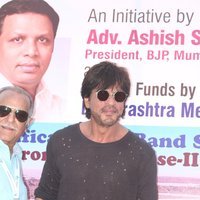 Shahrukh Khan - Mark The Beautification Of Band Stand Bandra By Shah Rukh Khan Photos | Picture 1433358