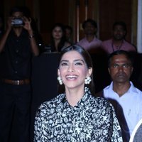 Sonam Kapoor Ahuja - Sonam Kapoor Support Fight Malnutrition In The Country In Association With Fight Hunger Foundation and ACF Photos | Picture 1433511