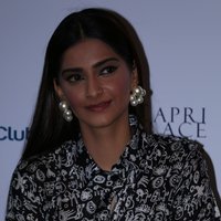 Sonam Kapoor Ahuja - Sonam Kapoor Support Fight Malnutrition In The Country In Association With Fight Hunger Foundation and ACF Photos | Picture 1433524