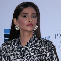 Sonam Kapoor Ahuja - Sonam Kapoor Support Fight Malnutrition In The Country In Association With Fight Hunger Foundation and ACF Photos | Picture 1433520