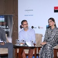 Sonam Kapoor Support Fight Malnutrition In The Country In Association With Fight Hunger Foundation and ACF Photos | Picture 1433521