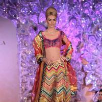 Abu Jani Sandeep Khosla presents The Golden Peacock fashion show photos | Picture 600216