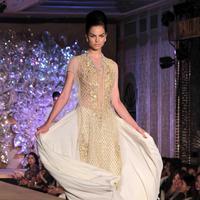 Abu Jani Sandeep Khosla presents The Golden Peacock fashion show photos | Picture 600231