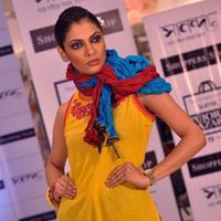Mouboni Sorcar, displays Shoppers Stop western and casual outfit photos | Picture 586574