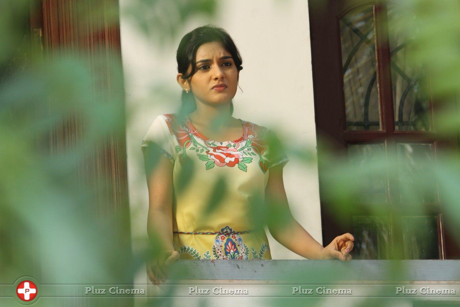 Nivetha Thomas - Naveena Saraswathi Sabatham Movie Stills | Picture 606505