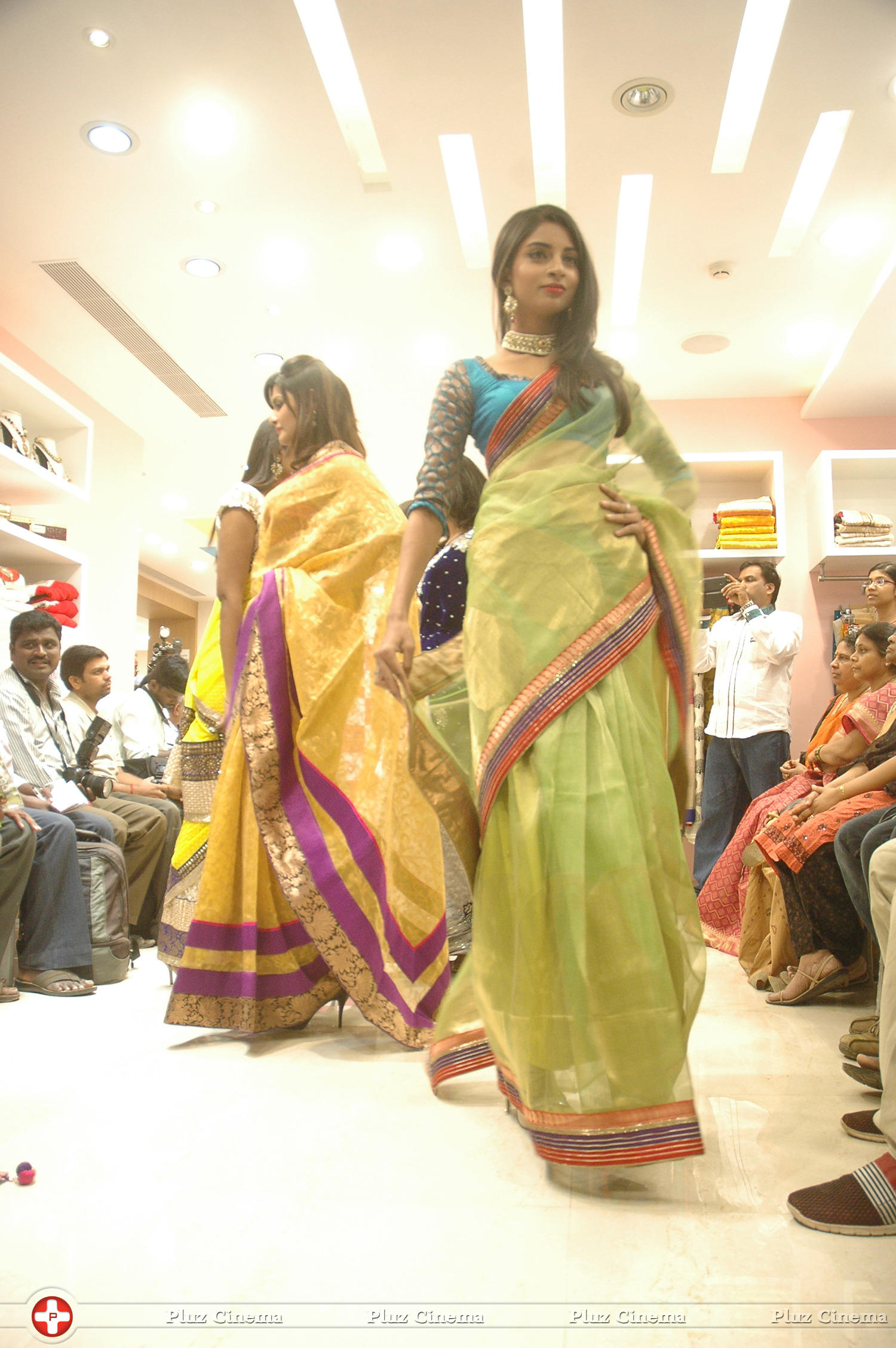 Arun Vijay Launches Princess Club at Shree Shrungar Shop Photos | Picture 589851