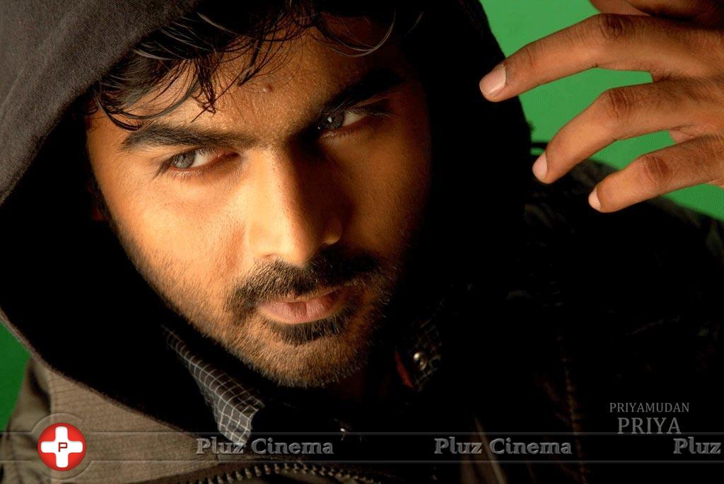 Ashok (Actors) - Priyamudan Priya Movie Stills | Picture 588787