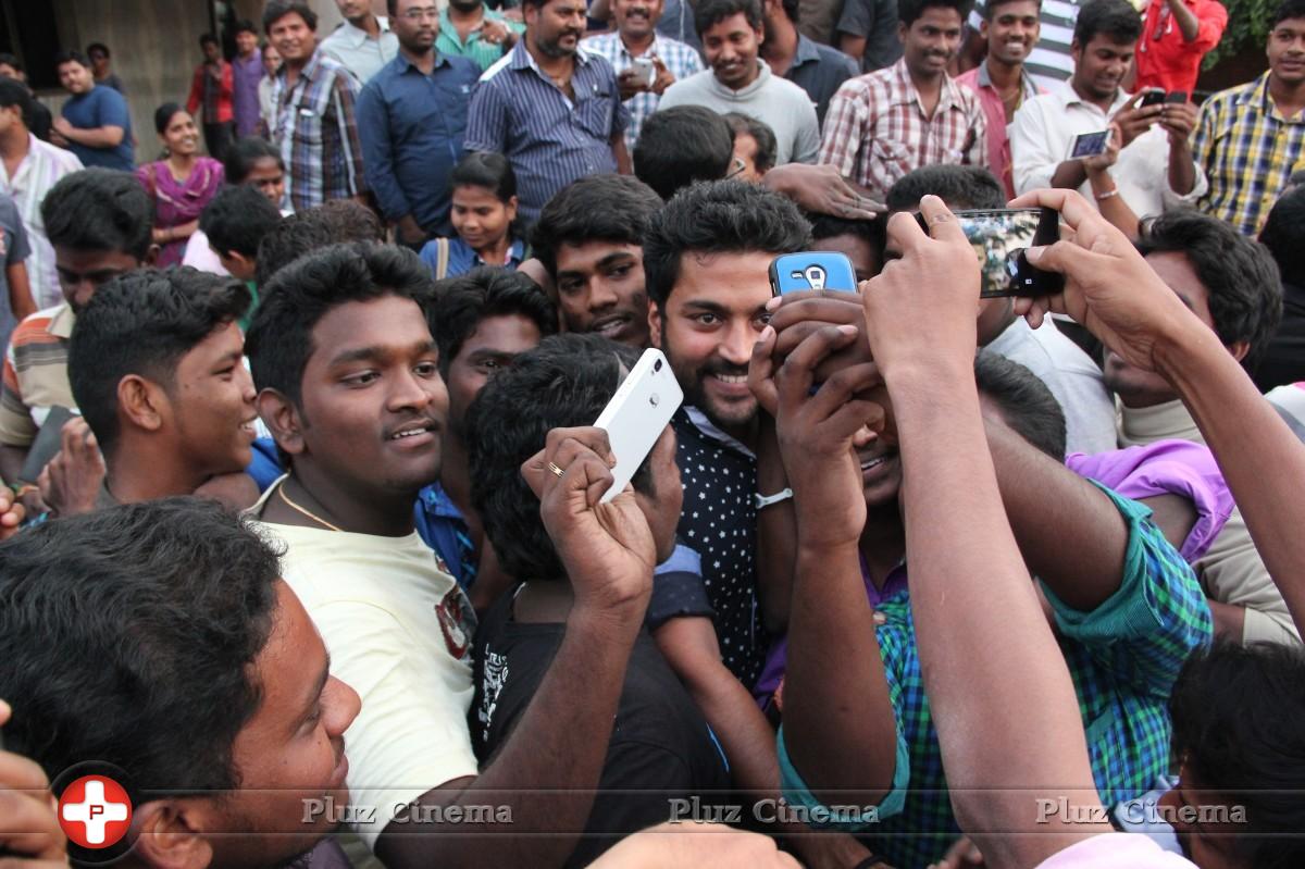 Kayal Team Vists Theaters Photos | Picture 917581