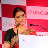 Aishwarya Rai Bachchan - Aishwarya Rai Bachchan at Launching Lifecell Public Stem Cell Banking Photos | Picture 783178