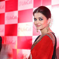 Aishwarya Rai Bachchan - Aishwarya Rai Bachchan at Launching Lifecell Public Stem Cell Banking Photos | Picture 783189