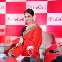 Aishwarya Rai Bachchan - Aishwarya Rai Bachchan at Launching Lifecell Public Stem Cell Banking Photos | Picture 783196