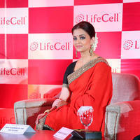 Aishwarya Rai Bachchan - Aishwarya Rai Bachchan at Launching Lifecell Public Stem Cell Banking Photos | Picture 783197
