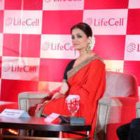 Aishwarya Rai Bachchan - Aishwarya Rai Bachchan at Launching Lifecell Public Stem Cell Banking Photos | Picture 783198