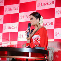 Aishwarya Rai - Aishwarya Rai Bachchan at Launching Lifecell Public Stem Cell Banking Photos