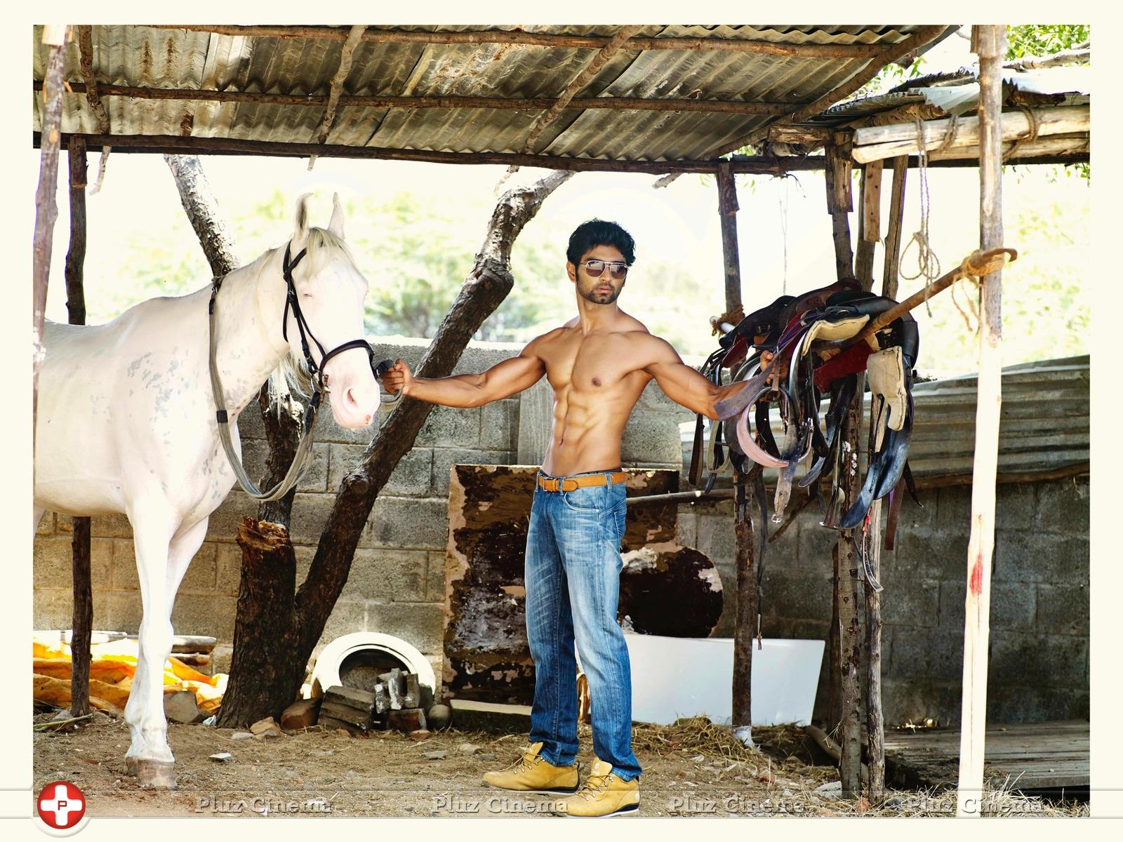 Atharva Six Pack Body Photos | Picture 784819