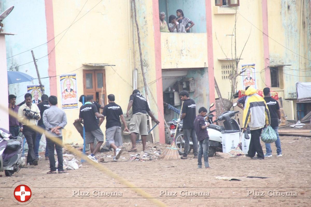Papparapaam Movie Team Takes Up the Cleaning Project in Pattinapakkam Photos | Picture 888237