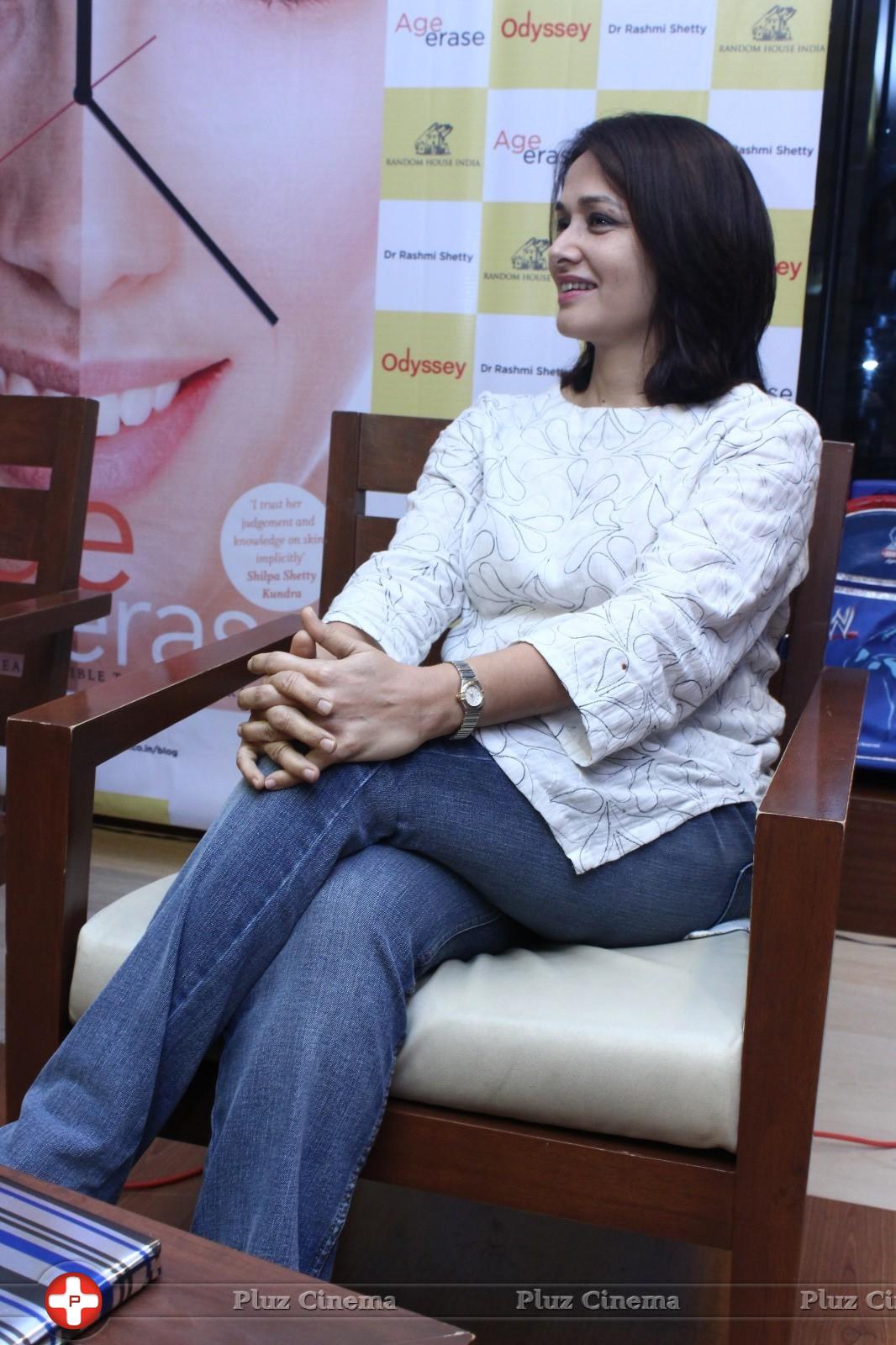 Amala Akkineni - Book Launch Of Age Erase With Tamannaah Bhatia Photos | Picture 847167
