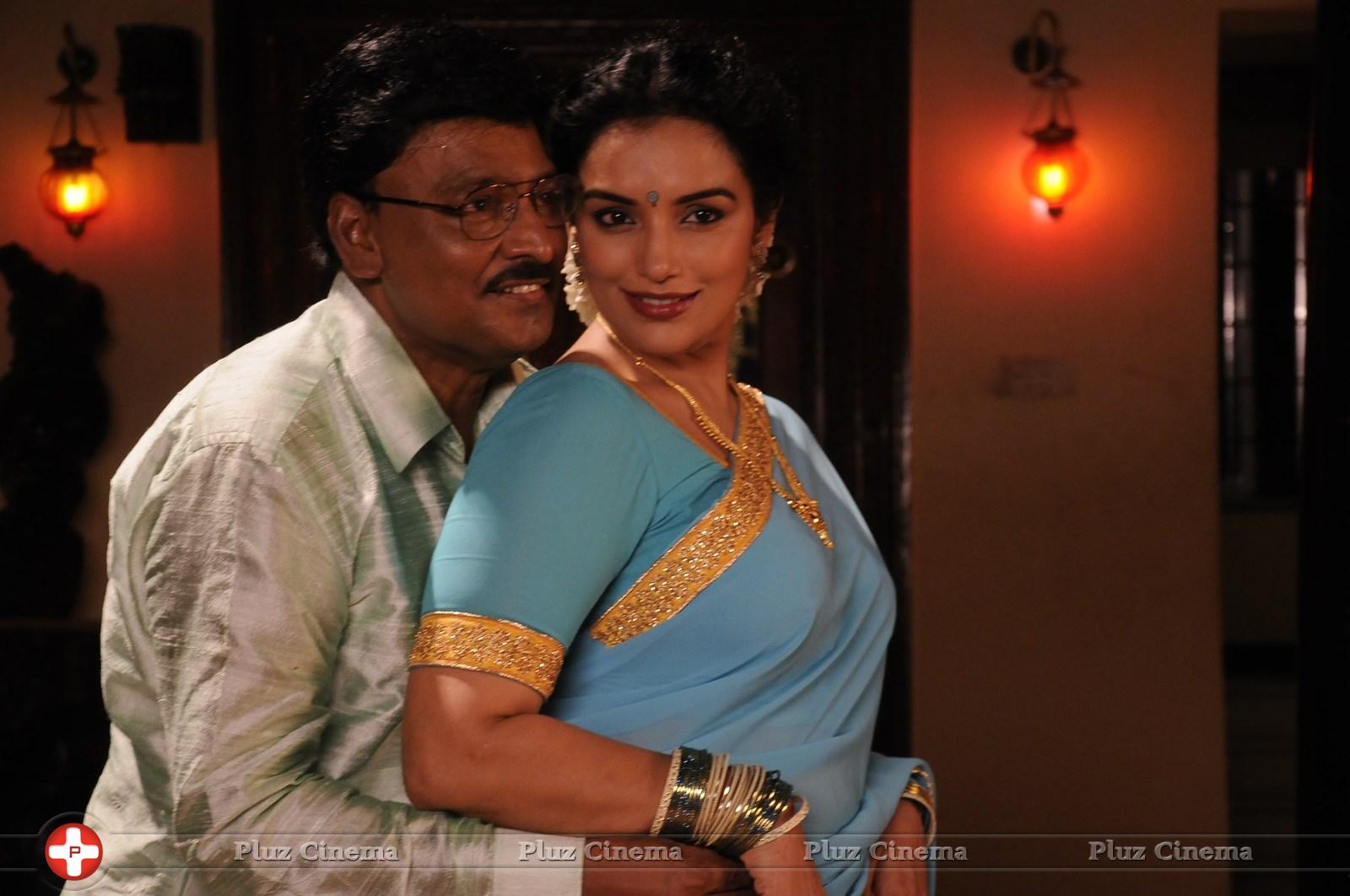 Thunai Mudhalvar Movie Hot Stills | Picture 855625