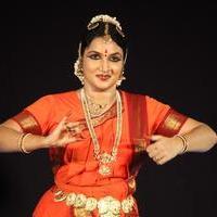 Actress Sukanya Classical Dance Photos | Picture 926735